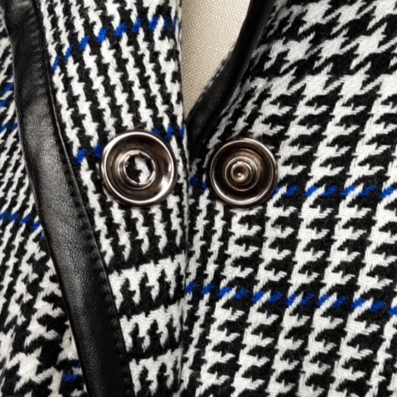 Cache Swing Cape Jacket - Picture 5 of 12